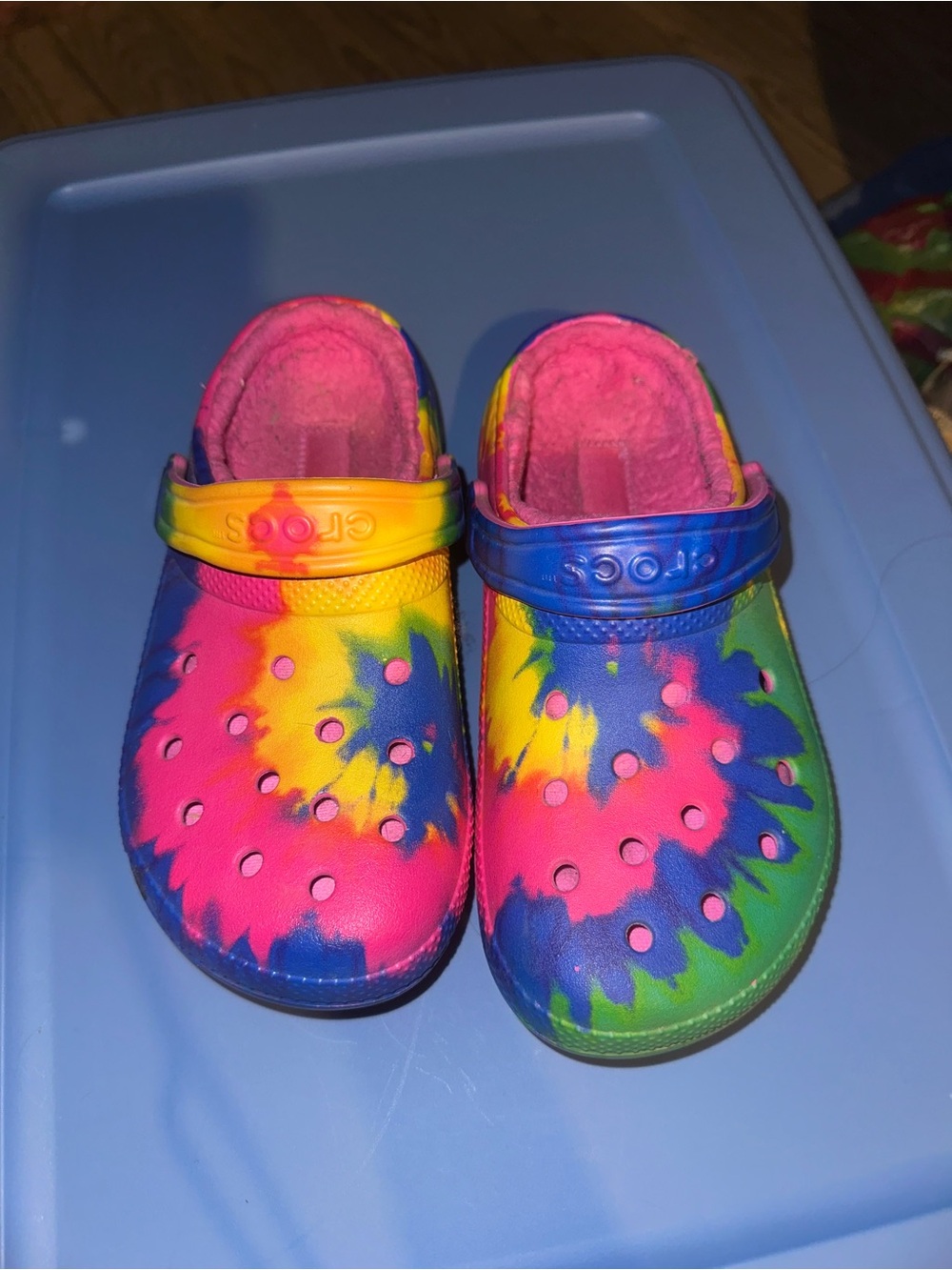 Crocs size 6 womens